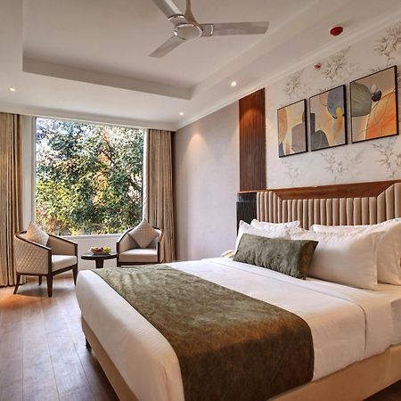 Iva Premium Delhi Airport With Airport Drop Hotel New Delhi Exterior foto