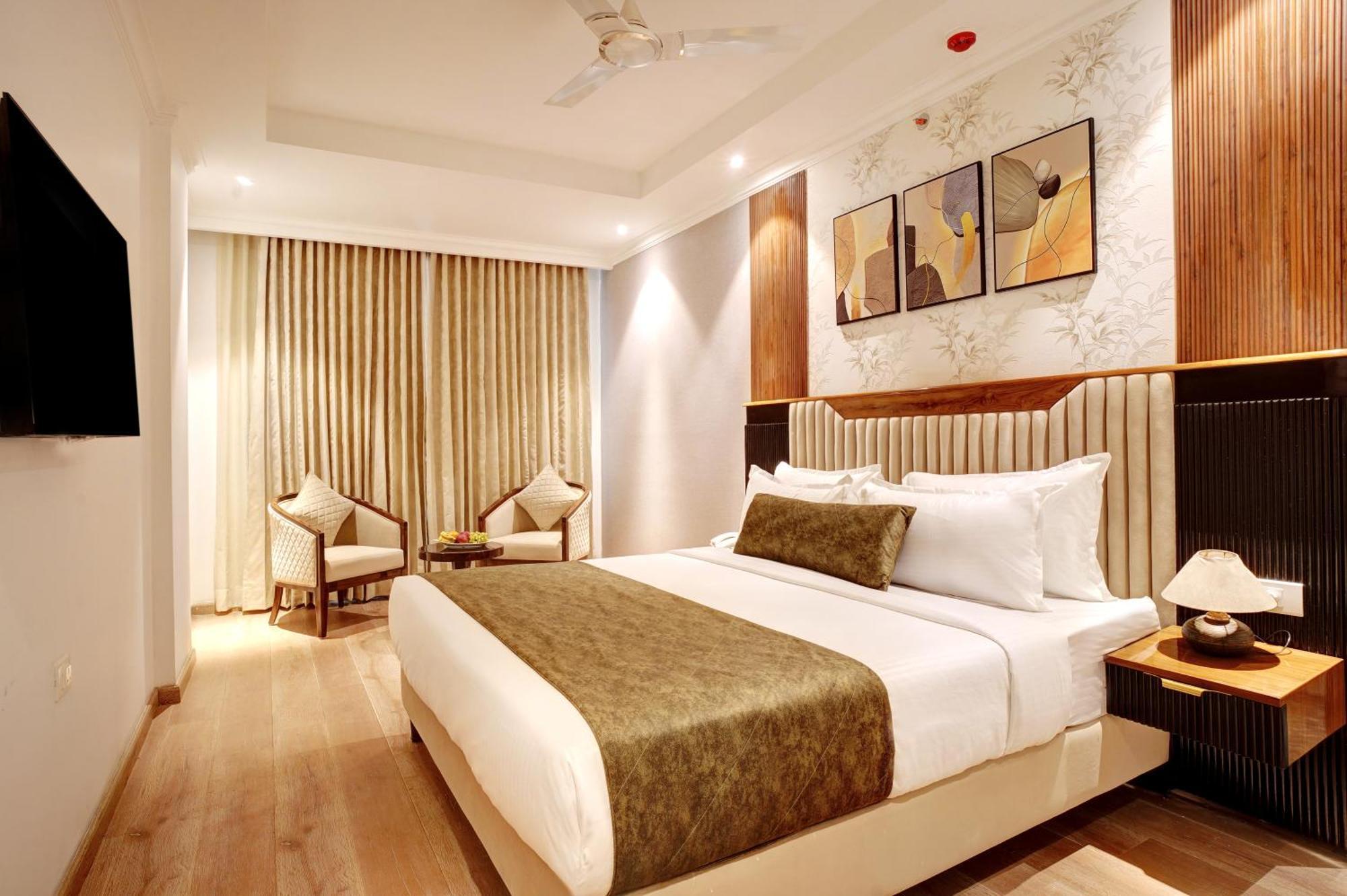Iva Premium Delhi Airport With Airport Drop Hotel New Delhi Exterior foto