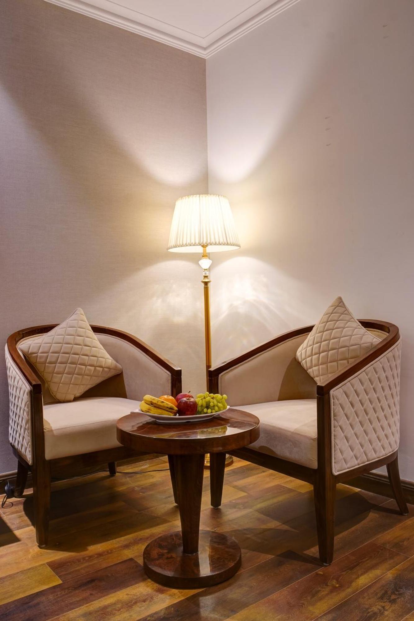 Iva Premium Delhi Airport With Airport Drop Hotel New Delhi Exterior foto