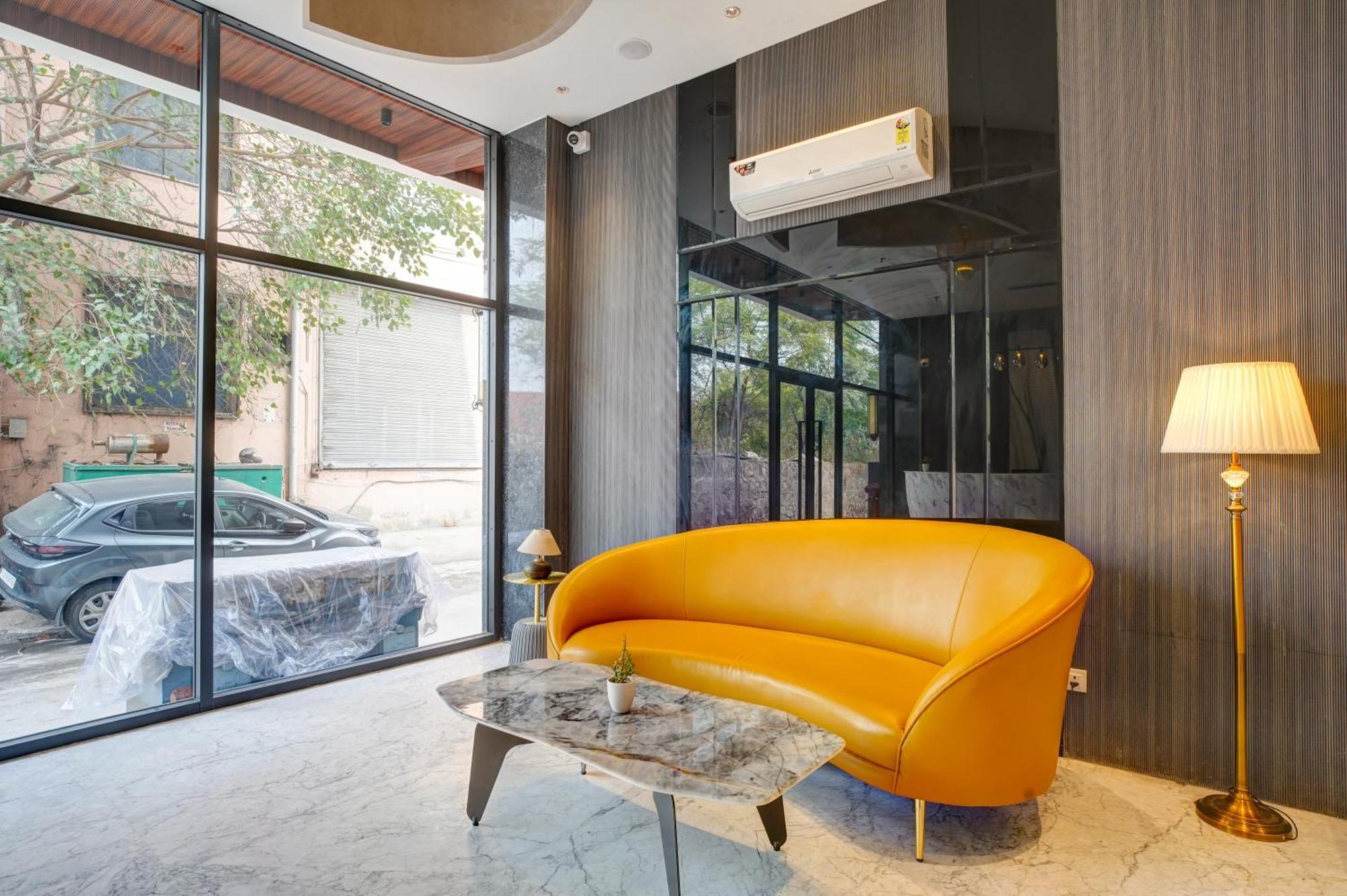 Iva Premium Delhi Airport With Airport Drop Hotel New Delhi Exterior foto