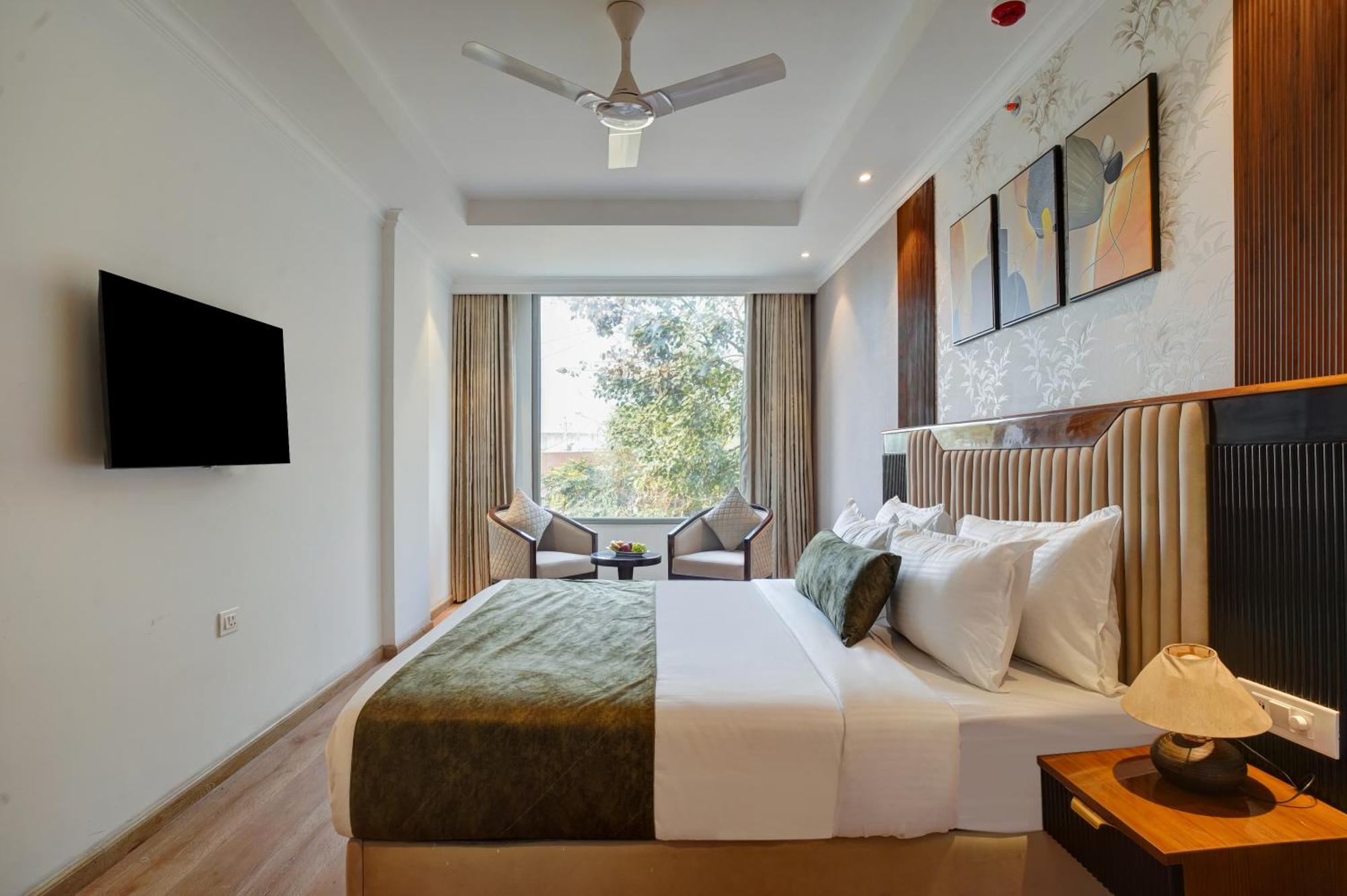 Iva Premium Delhi Airport With Airport Drop Hotel New Delhi Exterior foto