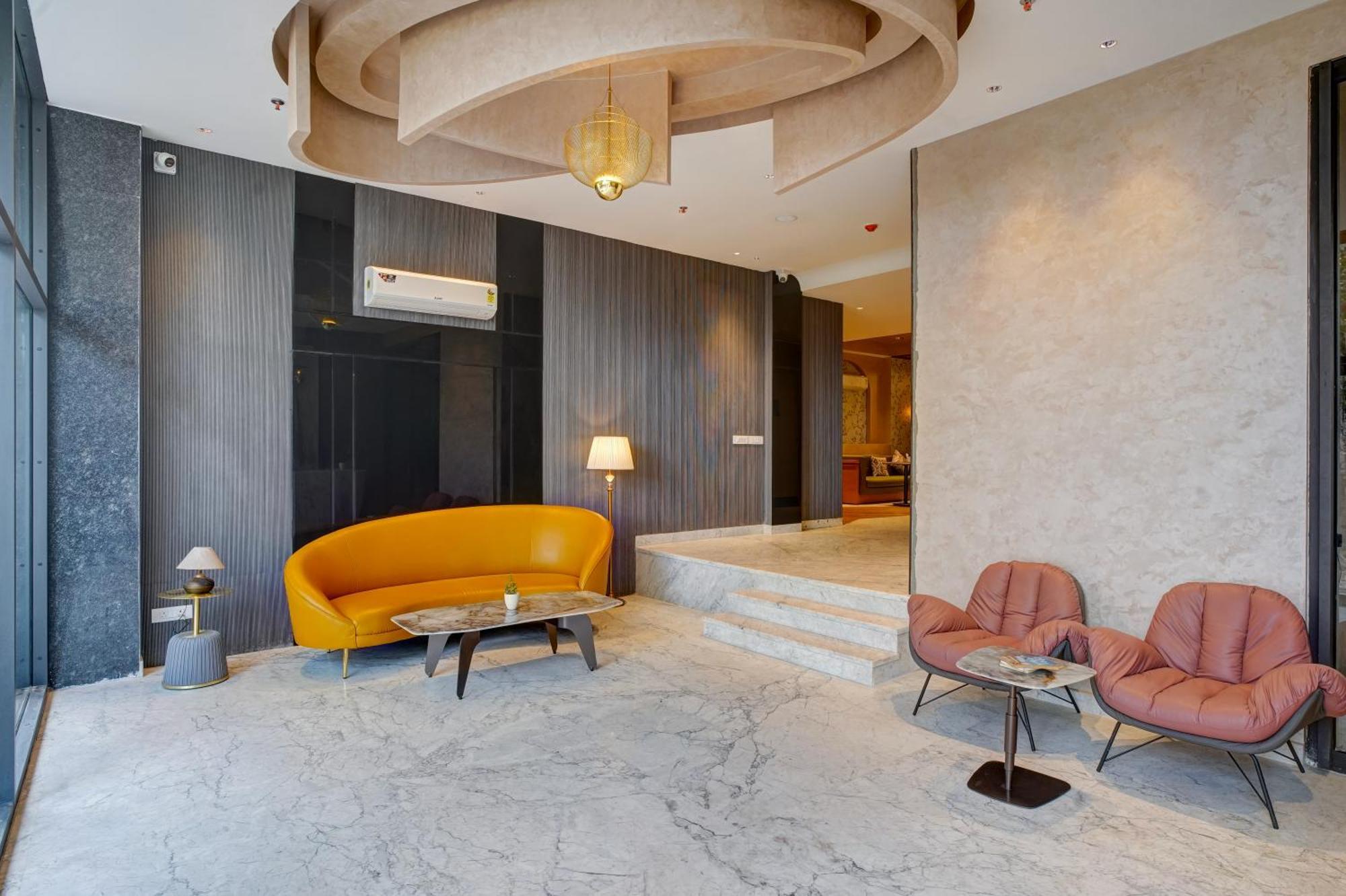 Iva Premium Delhi Airport With Airport Drop Hotel New Delhi Exterior foto